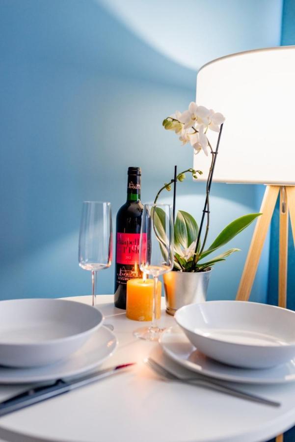 Color & Cosy Dardilly Apartment Luaran gambar