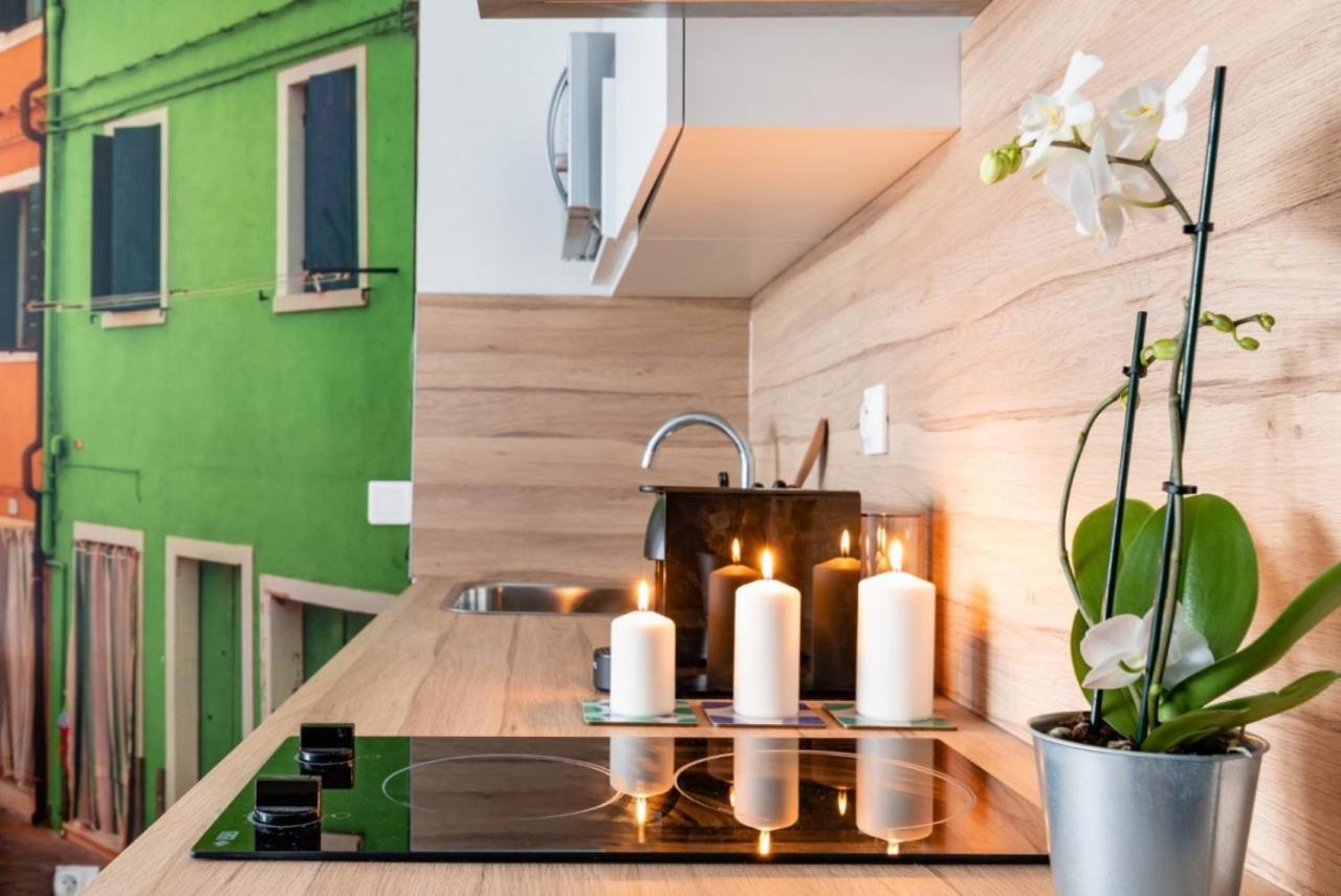 Color & Cosy Dardilly Apartment Luaran gambar